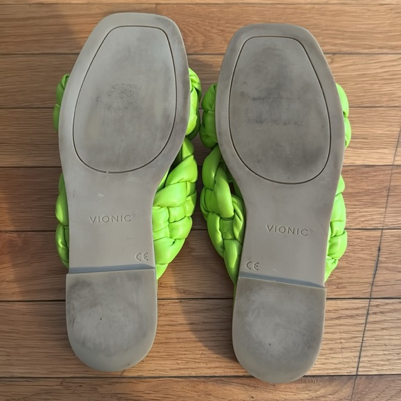 Vionic Kalina slide size 8 EUC - Picture 3 of 7